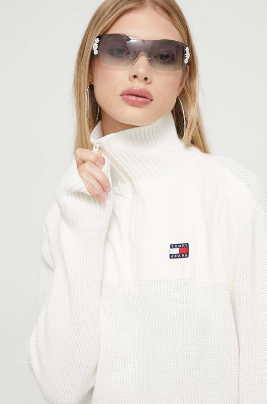Tommy Jeans pulover bej DW0DW16521