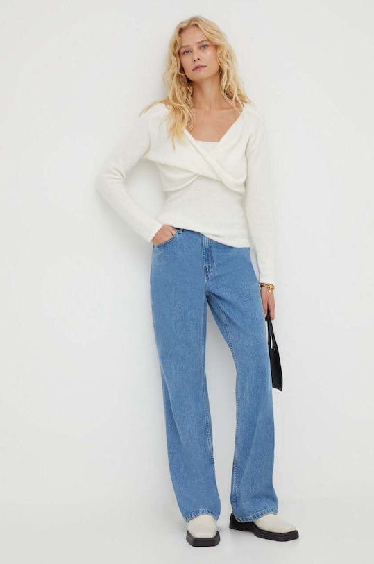 Gestuz sweter wełniany 10908335 beżowy AW23