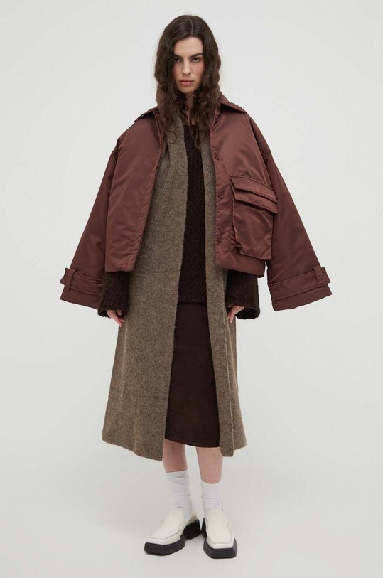 Lovechild sweter wełniany 8523463 brązowy AW23