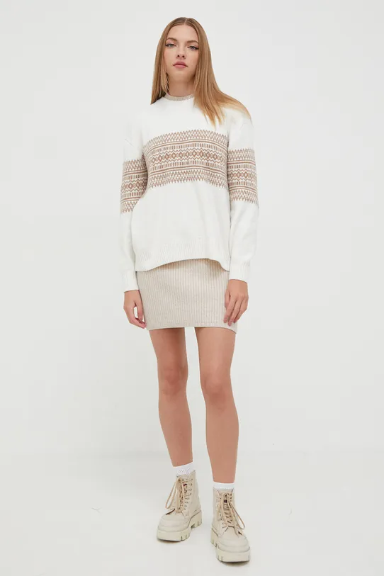Hollister Co. sweter KI350.3231.108 beżowy AW23