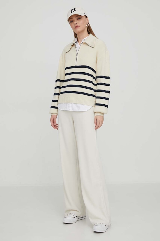 Hollister Co. sweter KI350.3235.174 beżowy AW23