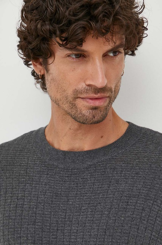 Sisley sweter z domieszką wełny szary 1041T102A.572