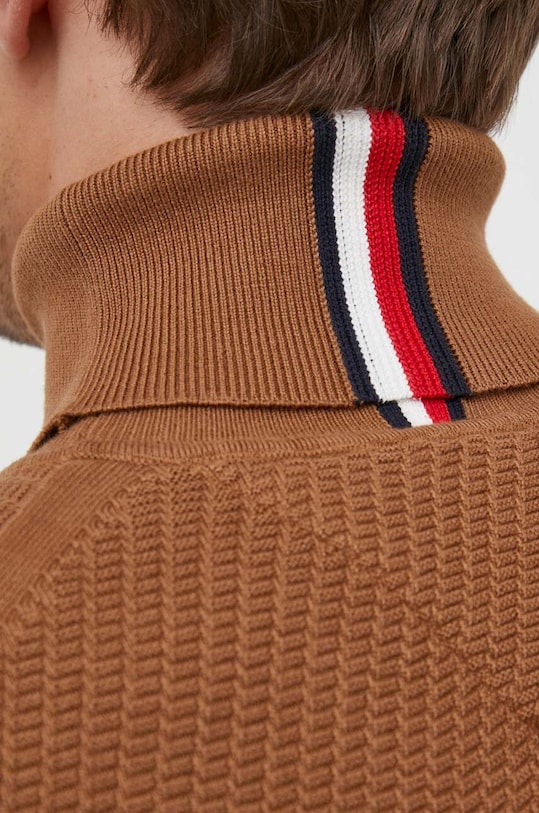 Βαμβακερό πουλόβερ Tommy Hilfiger MW0MW33453 καφέ