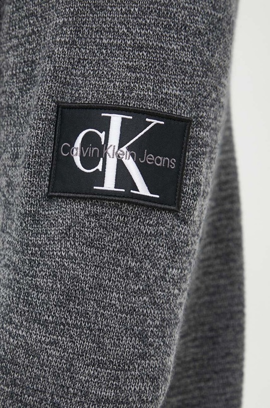 Μάλλινο πουλόβερ Calvin Klein Jeans J30J325093 γκρί