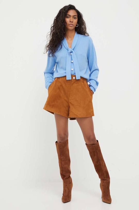 Custommade pantaloni scurți din piele întoarsă 999589715 maro AW23