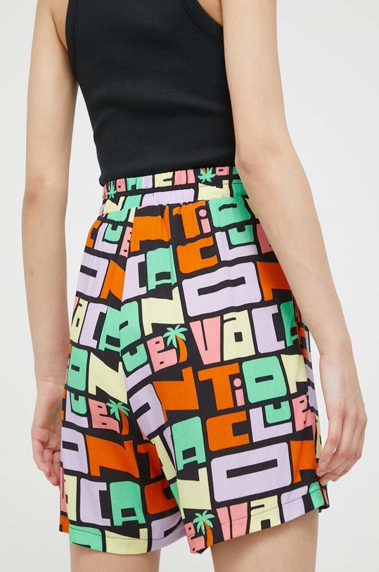 Îmbrăcăminte On Vacation pantaloni scurti OVC.P38 multicolor