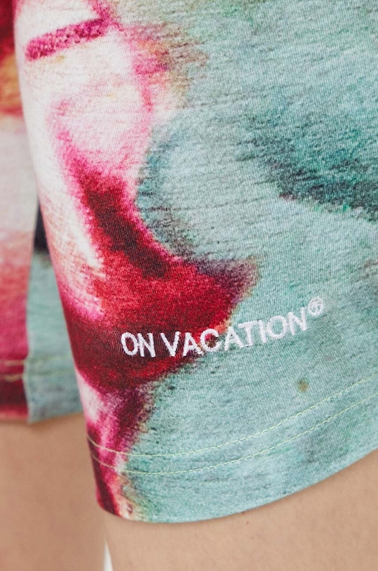 Kraťasy On Vacation vícebarevná OVC.P41