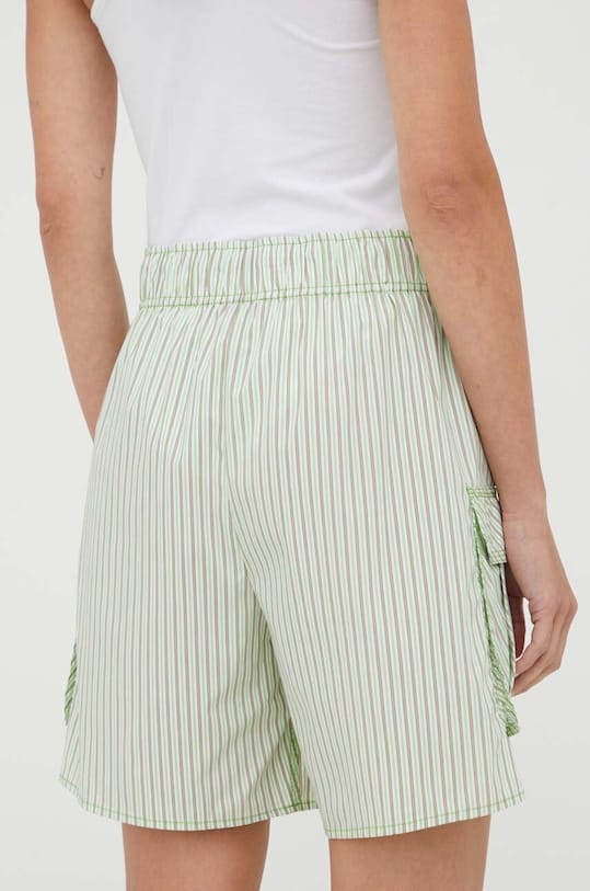 Îmbrăcăminte Stine Goya pantaloni scurti din bumbac Leon SG5004 verde