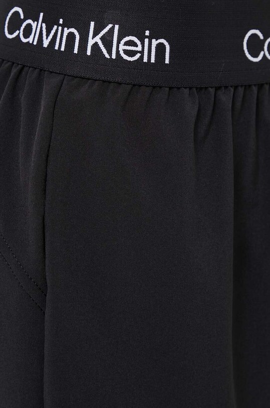 Tréningové šortky Calvin Klein Performance čierna 00GWS3S805