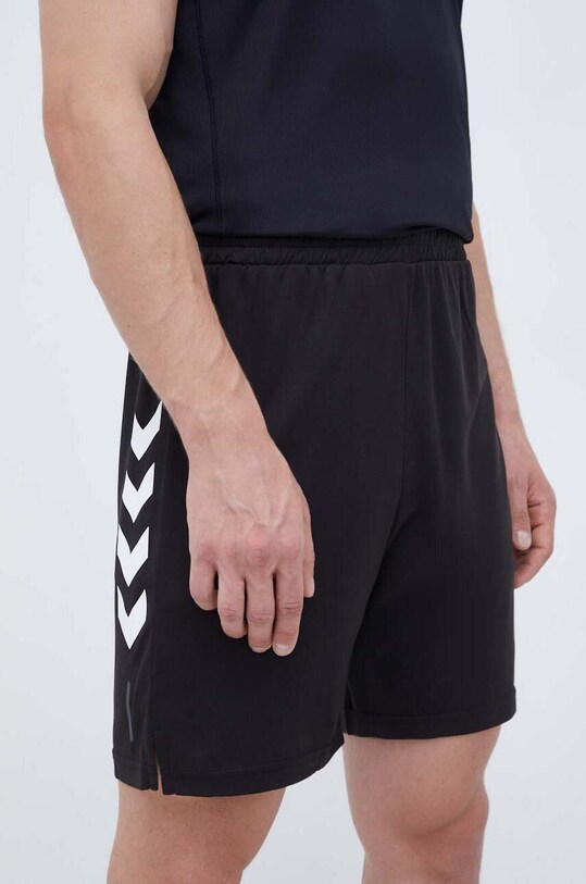 Hummel pantaloni scurți de antrenament Topaz tricotaj negru 214979