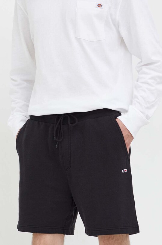 Бавовняні шорти Tommy Jeans бавовна чорний DM0DM17495