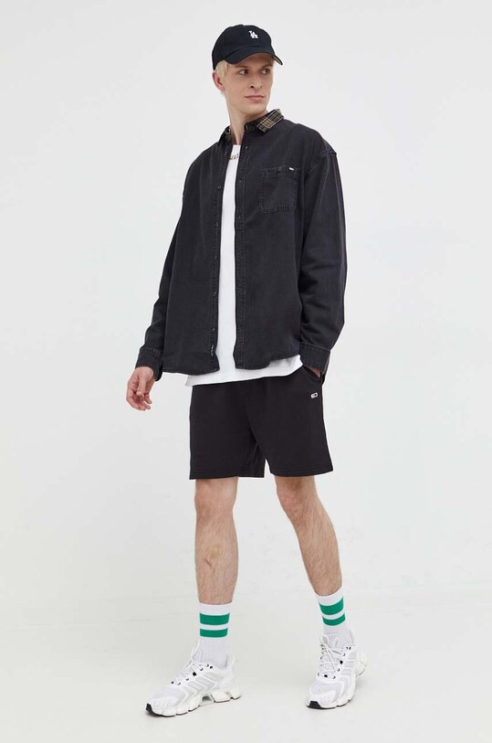 Tommy Jeans pamut rövidnadrág DM0DM17495 fekete AW23