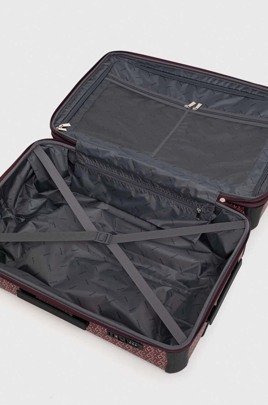 Guess walizka 77x46x33 cm TWS745.29880