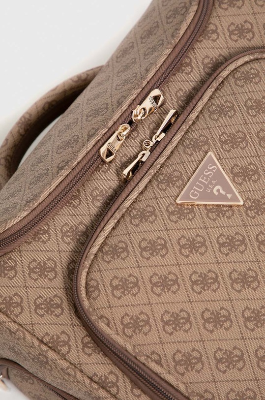Guess walizka 46x35,5x20,5 cm brązowy TWB883.09710