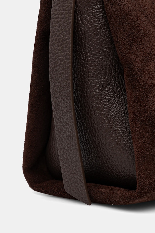 Замшевая сумочка Coccinelle коричневый E1.P6P.58.01.01