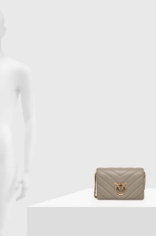 Δερμάτινη τσάντα Pinko 100063.A136