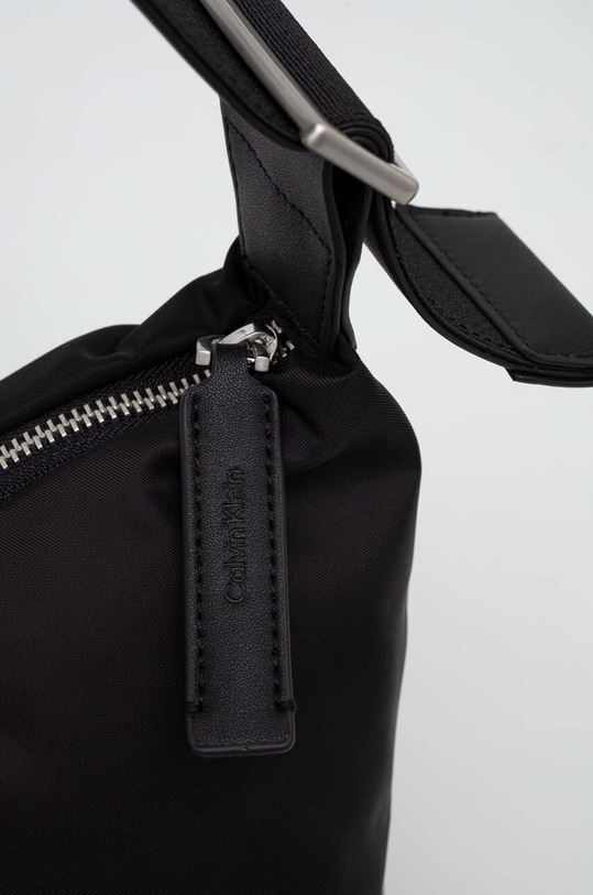 Akcesoria Calvin Klein torebka K60K611056 czarny