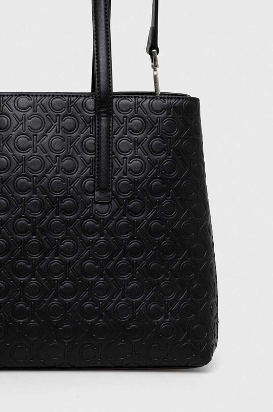 Kabelka Calvin Klein čierna K60K611276