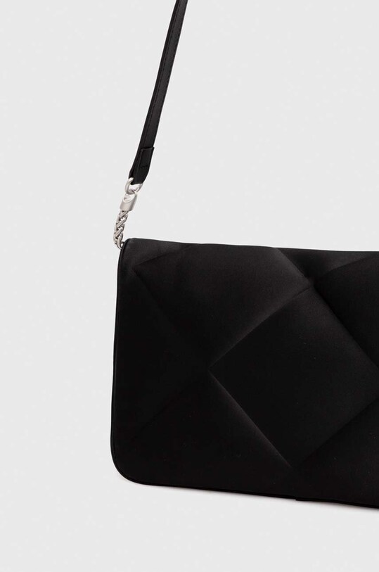 Calvin Klein kézitáska fekete K60K611300