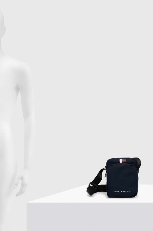 Tommy Hilfiger saszetka AM0AM12091
