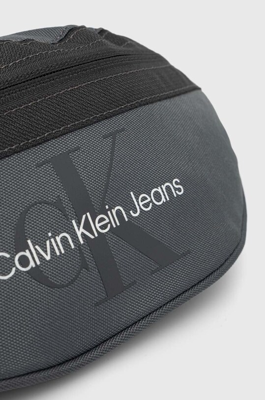 Сумка на пояс Calvin Klein Jeans зелёный K50K511096