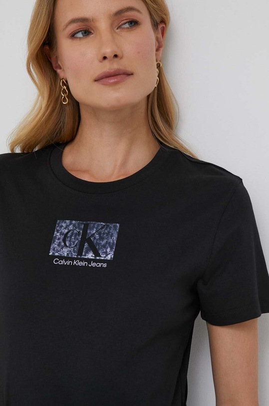Bombažna kratka majica Calvin Klein Jeans J20J221631 črna AW23