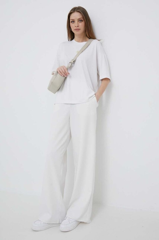 Футболка Calvin Klein Jeans J20J221733 білий AW23