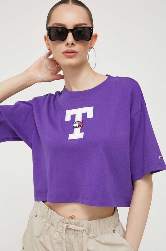 Tommy Jeans t-shirt bawełniany aplikacja fioletowy DW0DW16167