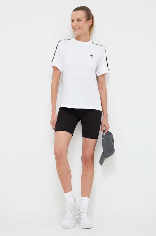 Bavlnené tričko adidas Originals IK4050 biela AW23