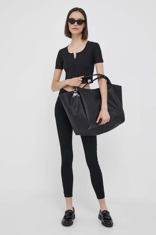 Top Calvin Klein Jeans J20J222017 čierna AW23