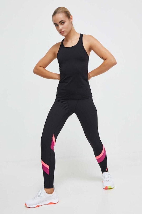 Top za trening Casall Essential 20450. crna AW23