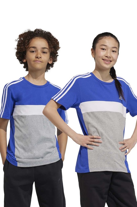 adidas t-shirt bawełniany dziecięcy wzorzyste niebieski IJ8732