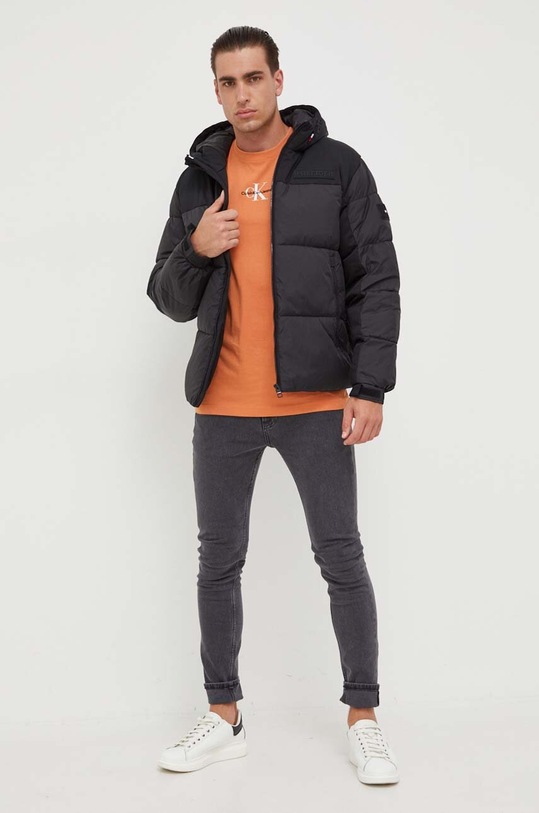 Βαμβακερό μπλουζάκι Calvin Klein Jeans J30J323483 πορτοκαλί SS24