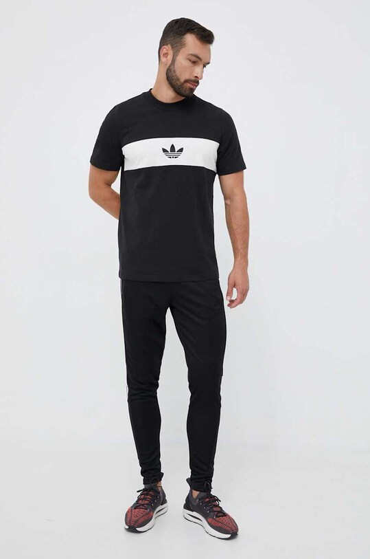 Βαμβακερό μπλουζάκι adidas Originals HZ0703 μαύρο AW23