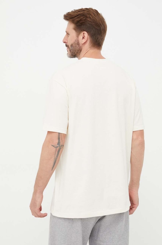 Одежда Хлопковая футболка Fila FAM0506 бежевый