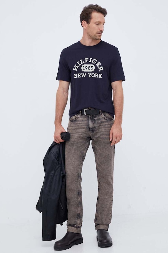 Bavlnené tričko Tommy Hilfiger MW0MW32593 tmavomodrá AW23