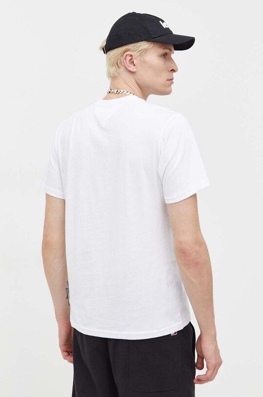 Ρούχα Βαμβακερό μπλουζάκι Tommy Jeans DM0DM17711 λευκό