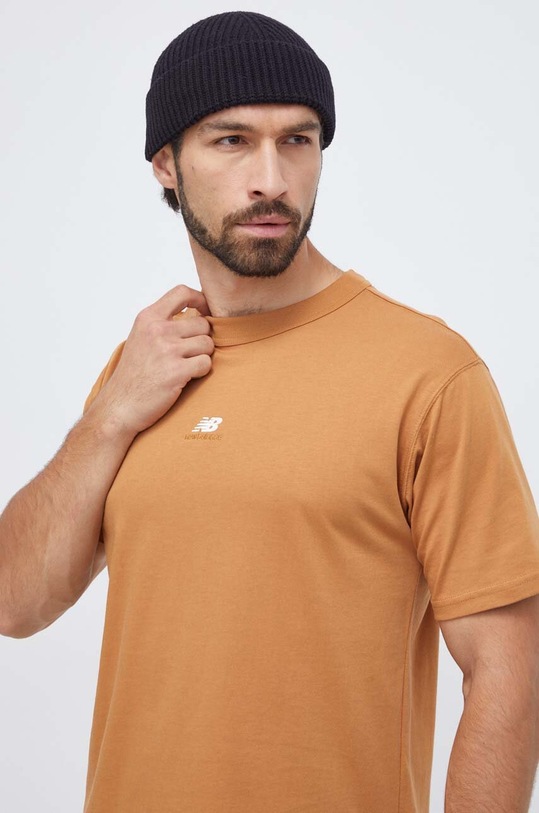 New Balance t-shirt bawełniany brązowy MT31504TOB