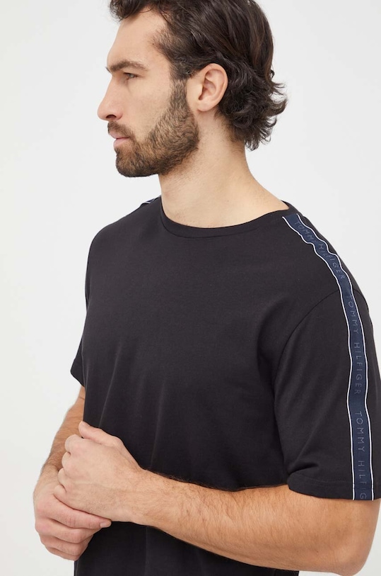 Oblečenie Bavlnené tričko Tommy Hilfiger UM0UM03005 čierna