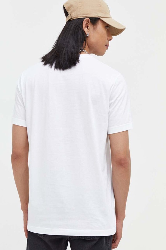 Одежда Хлопковая футболка Iceberg F02N.6325 белый
