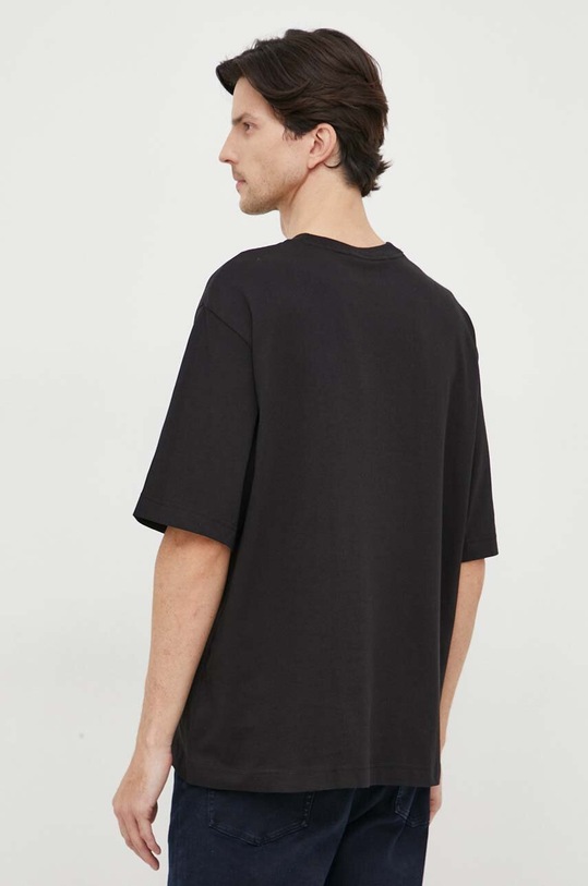 Odzież Calvin Klein Jeans t-shirt bawełniany J30J324011 czarny