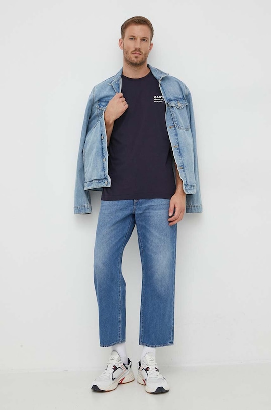 Βαμβακερό μπλουζάκι Gant 2003230 σκούρο μπλε AW23