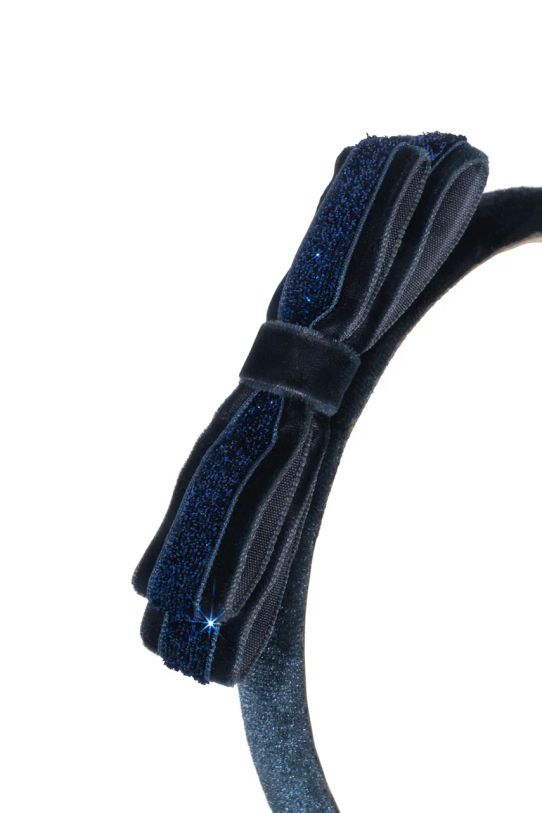 Dječja traka za kosu Konges Sløjd VELVET BOW HAIRBRACE KS101862 mornarsko plava AW24