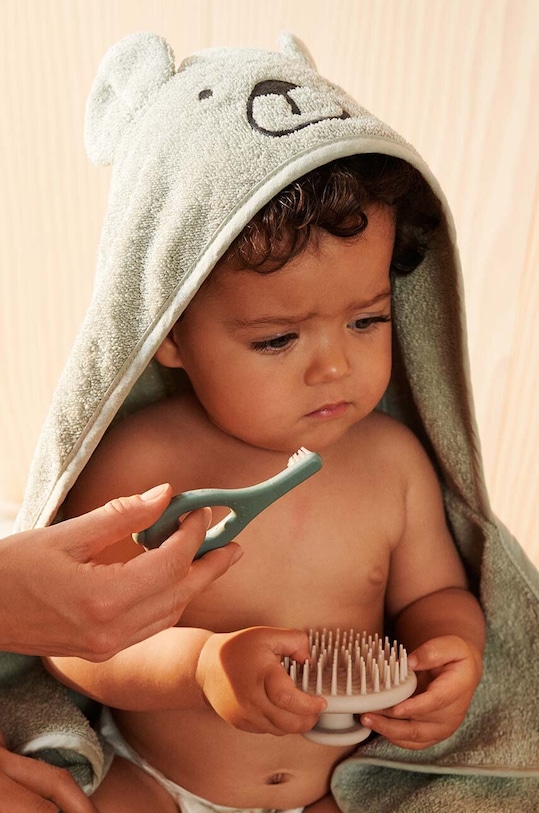 Liewood ręcznik bawełniany niemowlęcy Vilas Bear Baby Hooded Towel zielony LW19630