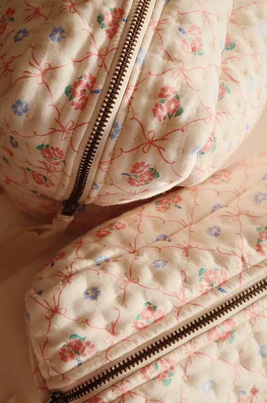 Косметичка Konges Sløjd SMALL QUILTED TOILETRY BAG KS102107 бежевый