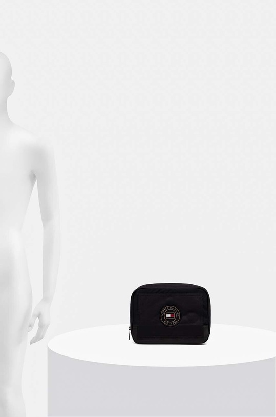 Tommy Hilfiger kosmetyczka AM0AM12763 czarny