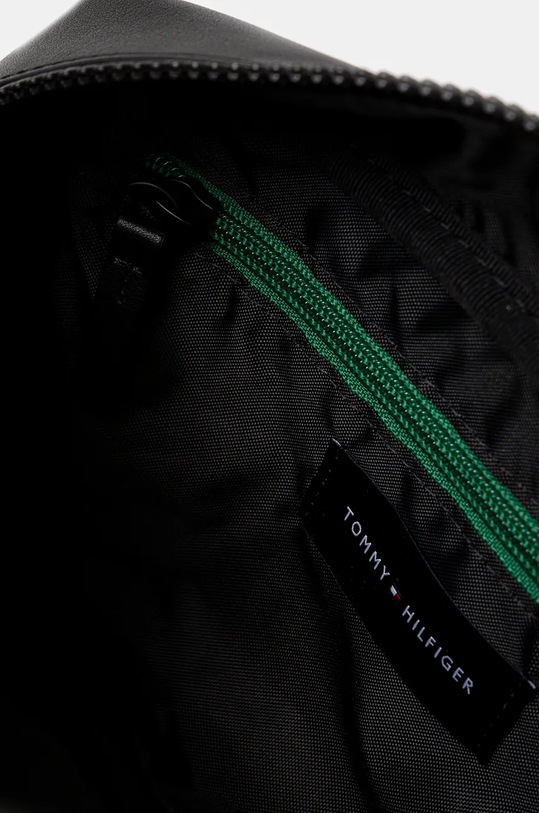 Tommy Hilfiger kosmetyczka czarny AM0AM12979