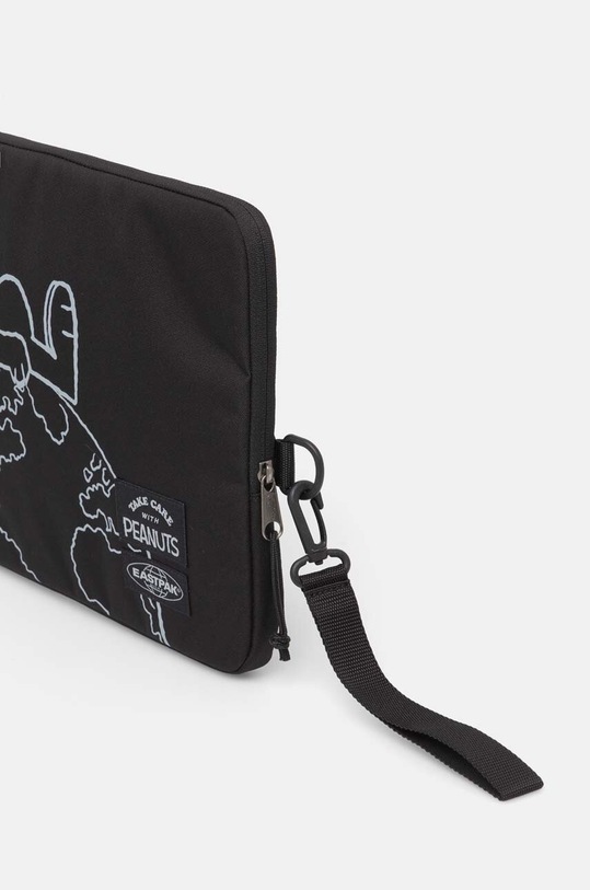 Eastpak pokrowiec na laptopa BLANKET M EK0004247O11 czarny AW24