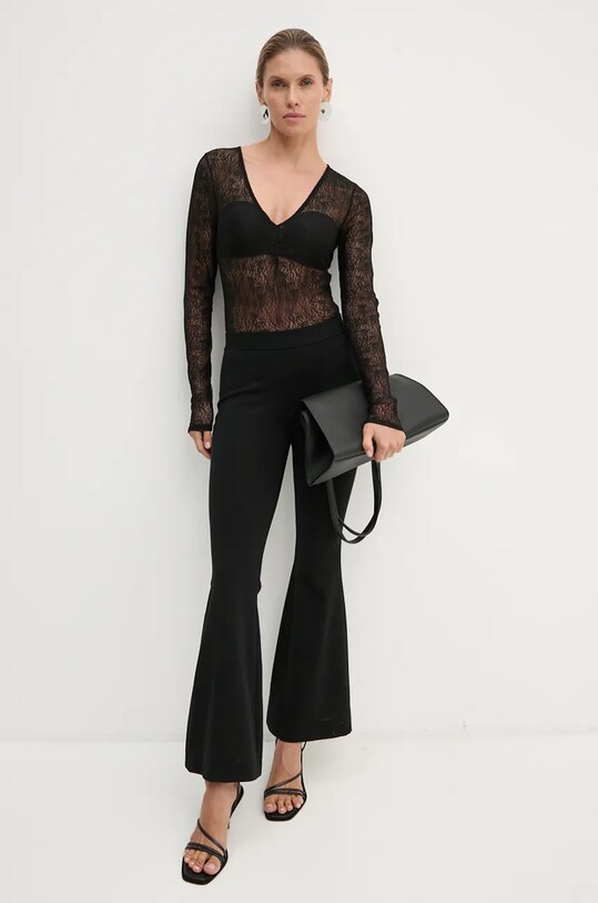 Body Gestuz 10909443 čierna AW24