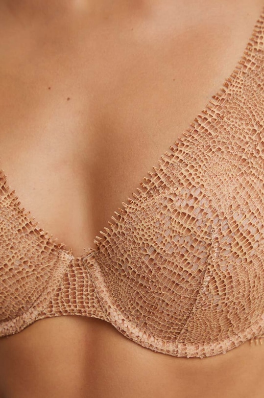 Podprsenka Chantelle C15F70 béžová